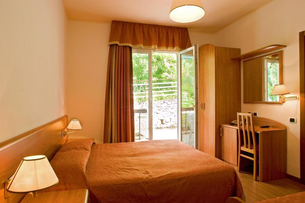 Residence Castelli Brenzone sul Garda Rom bilde