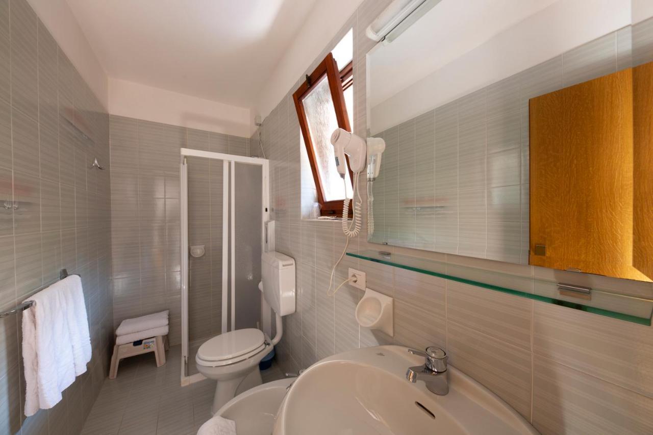 Residence Castelli Brenzone sul Garda Eksteriør bilde