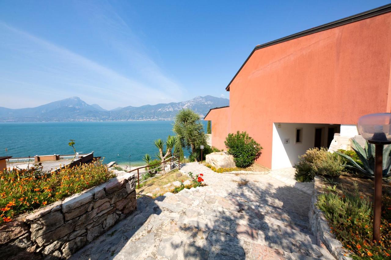 Residence Castelli Brenzone sul Garda Eksteriør bilde