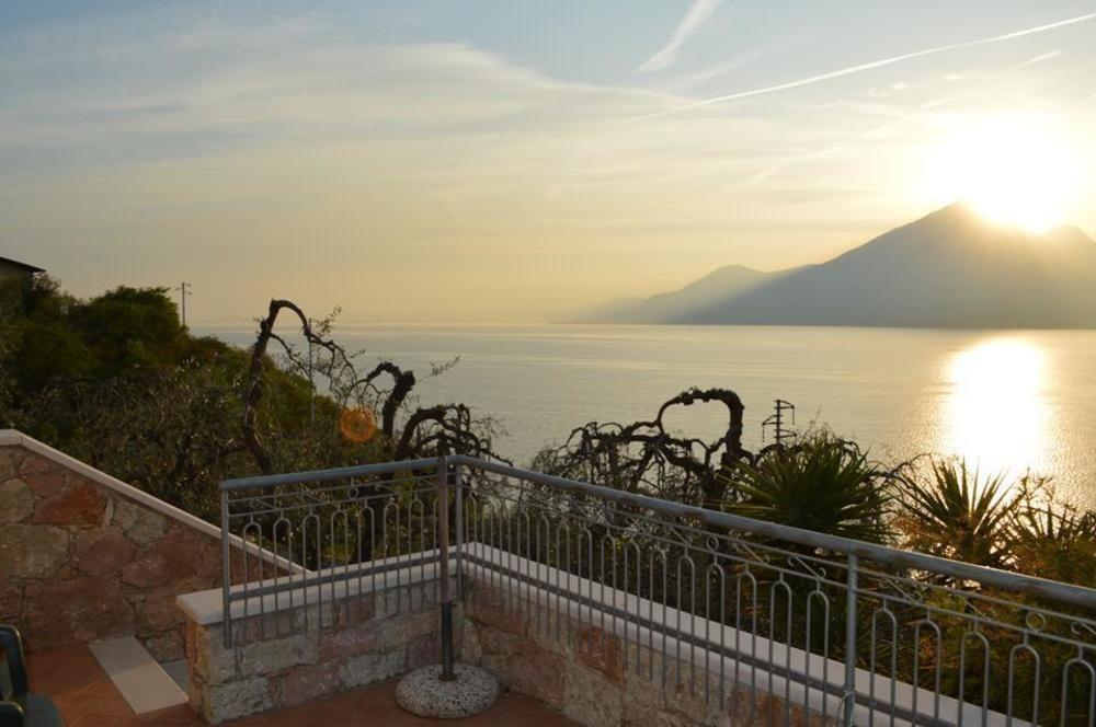 Residence Castelli Brenzone sul Garda Eksteriør bilde